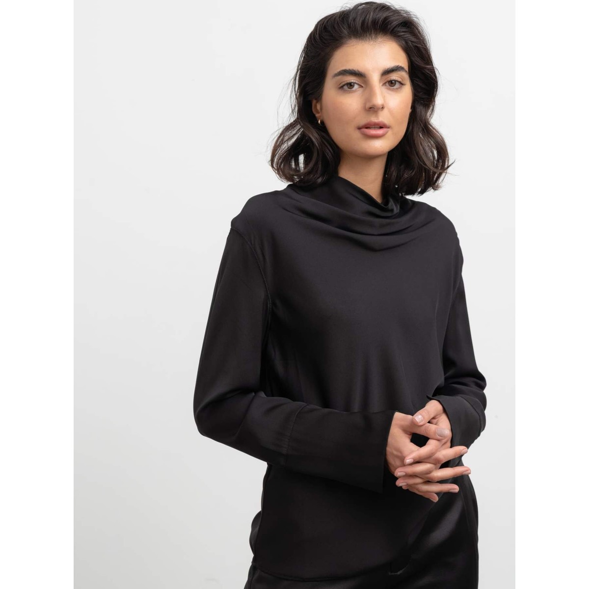 Ahlvar Gallery Ayumi Bluse Sort