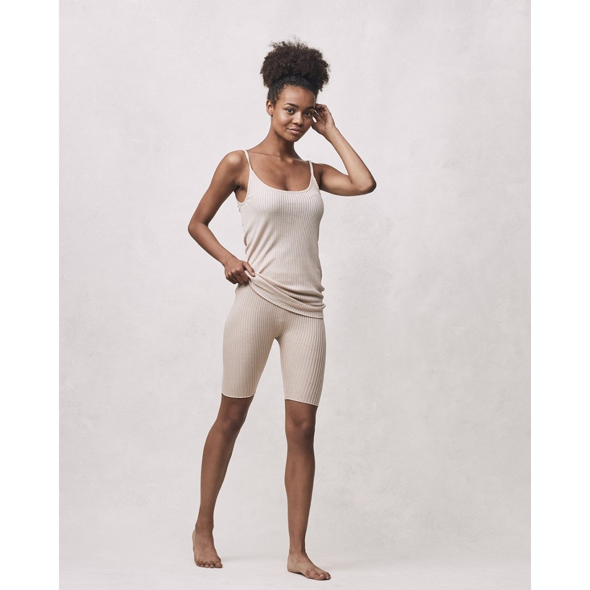 SeamlessBasicConchitaShortsPudder-01